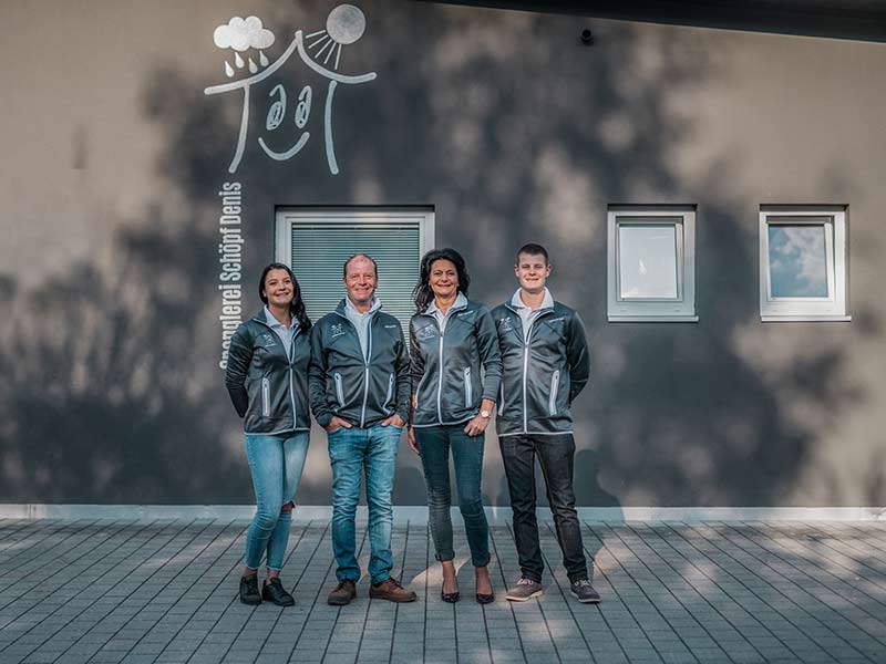 Mitarbeiter der Firma Spenglerei Schöpf GmbH in Mieming